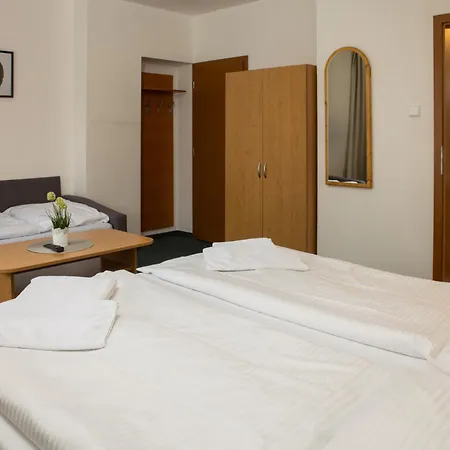 Hotel Kanarek 3*