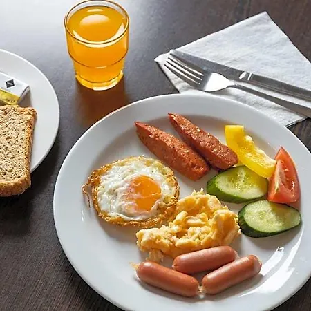 Kanarek Hotel 3*