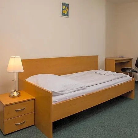 Kanarek Hotel 3*
