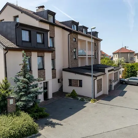 卡纳里克酒店 酒店