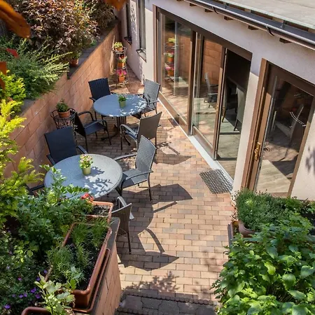 卡纳里克酒店 酒店