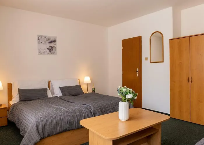 Kanarek Hotel