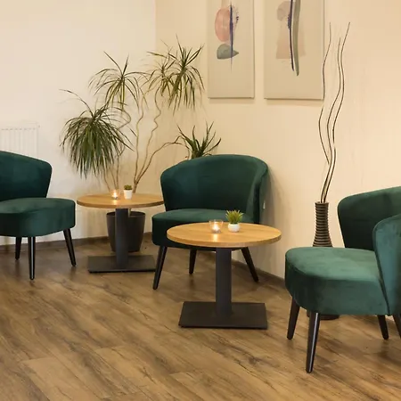 Kanarek Hotel 3*